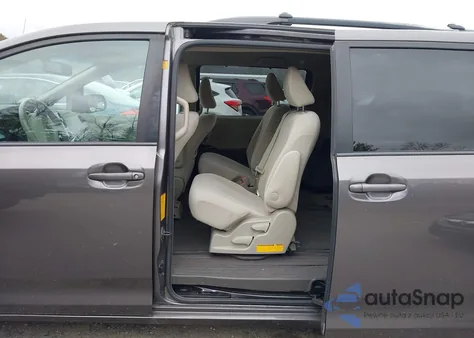 2012 Toyota Sienna Le V6 8 Passenger from USA, damaged, VIN 5TDKK3DC0CS279105